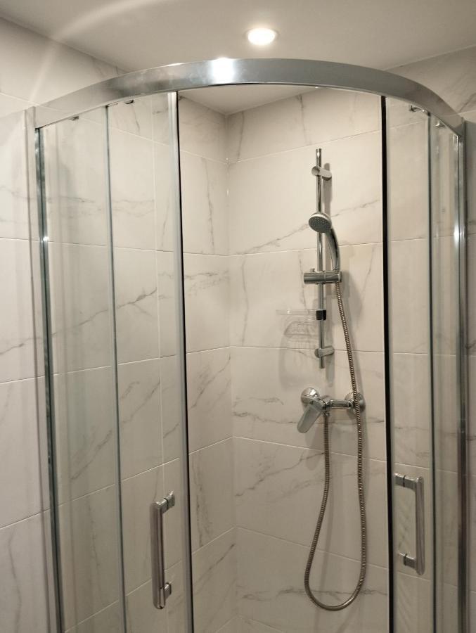 Le Beau Refuge Parisien De Cergy - Parisian Modern Flat At Cergy Bed & Breakfast Ngoại thất bức ảnh