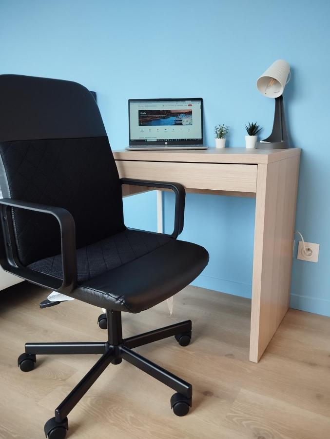 Le Beau Refuge Parisien De Cergy - Parisian Modern Flat At Cergy Bed & Breakfast Ngoại thất bức ảnh