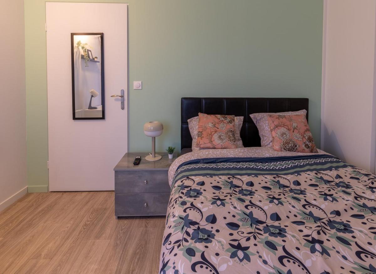 Le Beau Refuge Parisien De Cergy - Parisian Modern Flat At Cergy Bed & Breakfast Ngoại thất bức ảnh
