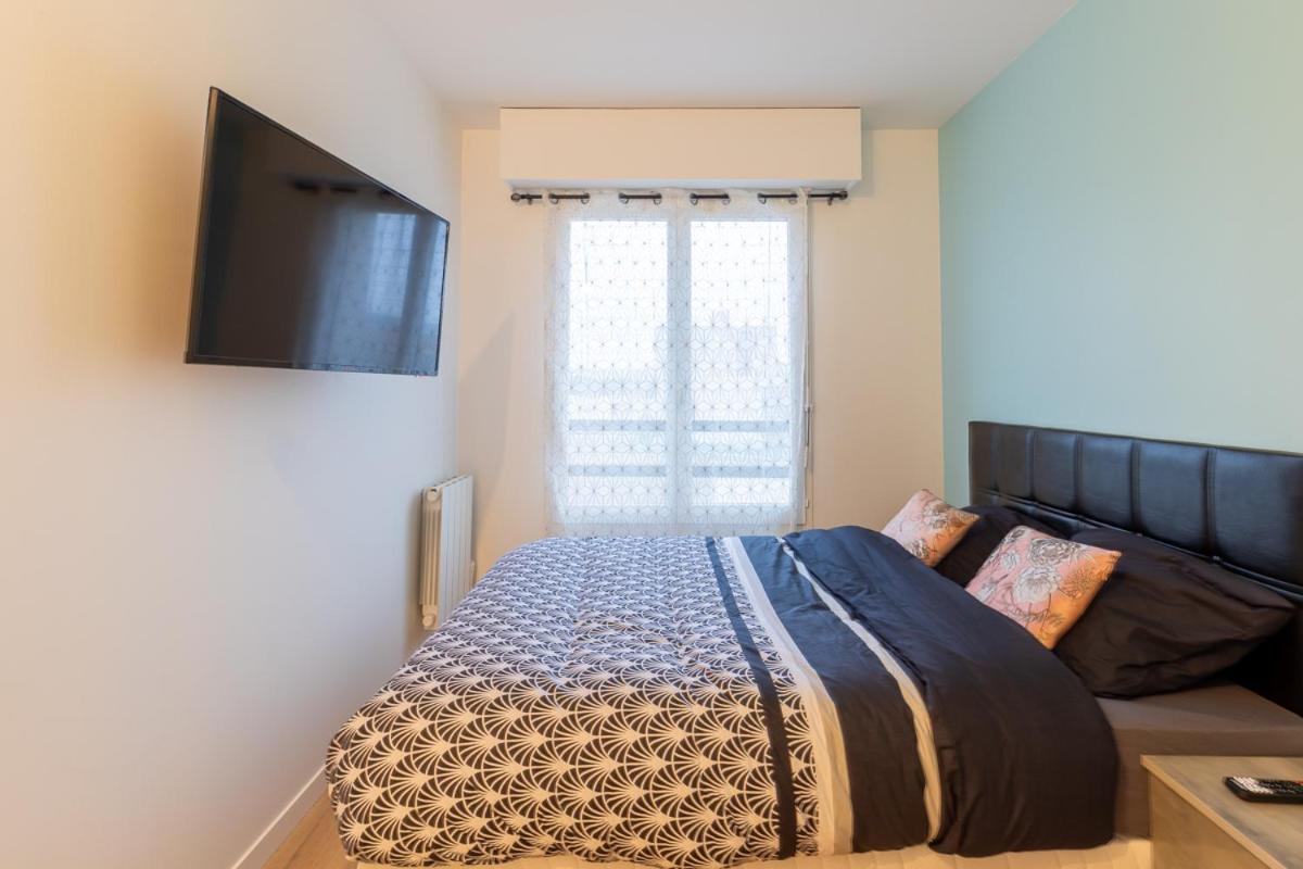 Le Beau Refuge Parisien De Cergy - Parisian Modern Flat At Cergy Bed & Breakfast Ngoại thất bức ảnh